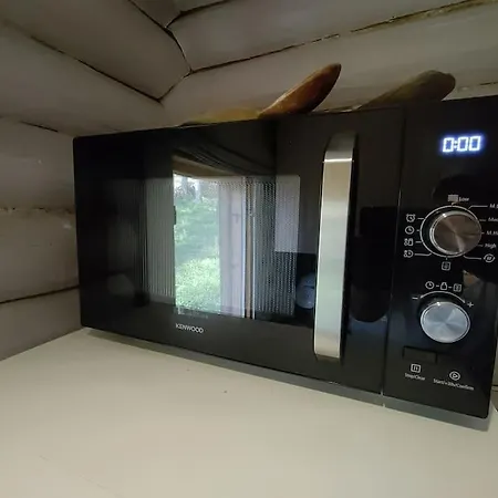 Viihtyisae Moekki Jaerven Rannalla アパート Sysmä