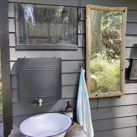 Viihtyisae Moekki Jaerven Rannalla * Sysmä