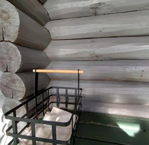 Viihtyisae Moekki Jaerven Rannalla Sysmä