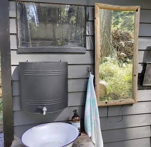 Viihtyisae Moekki Jaerven Rannalla * Sysmä