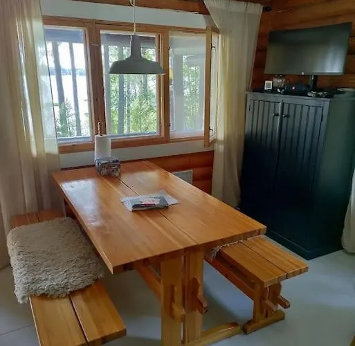 Viihtyisae Moekki Jaerven Rannalla Sysmä